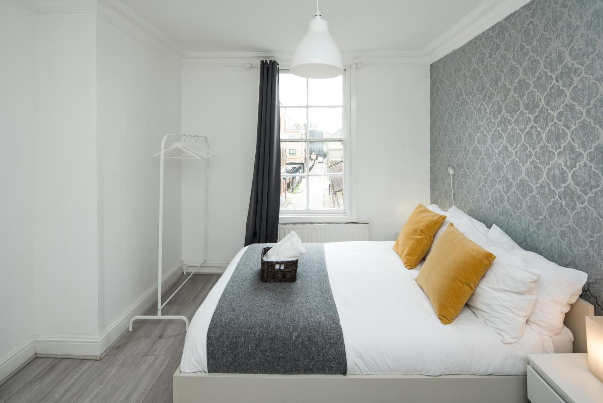 Private Double Room Shared Bathroom Near City Centre Londyn Zewnętrze zdjęcie