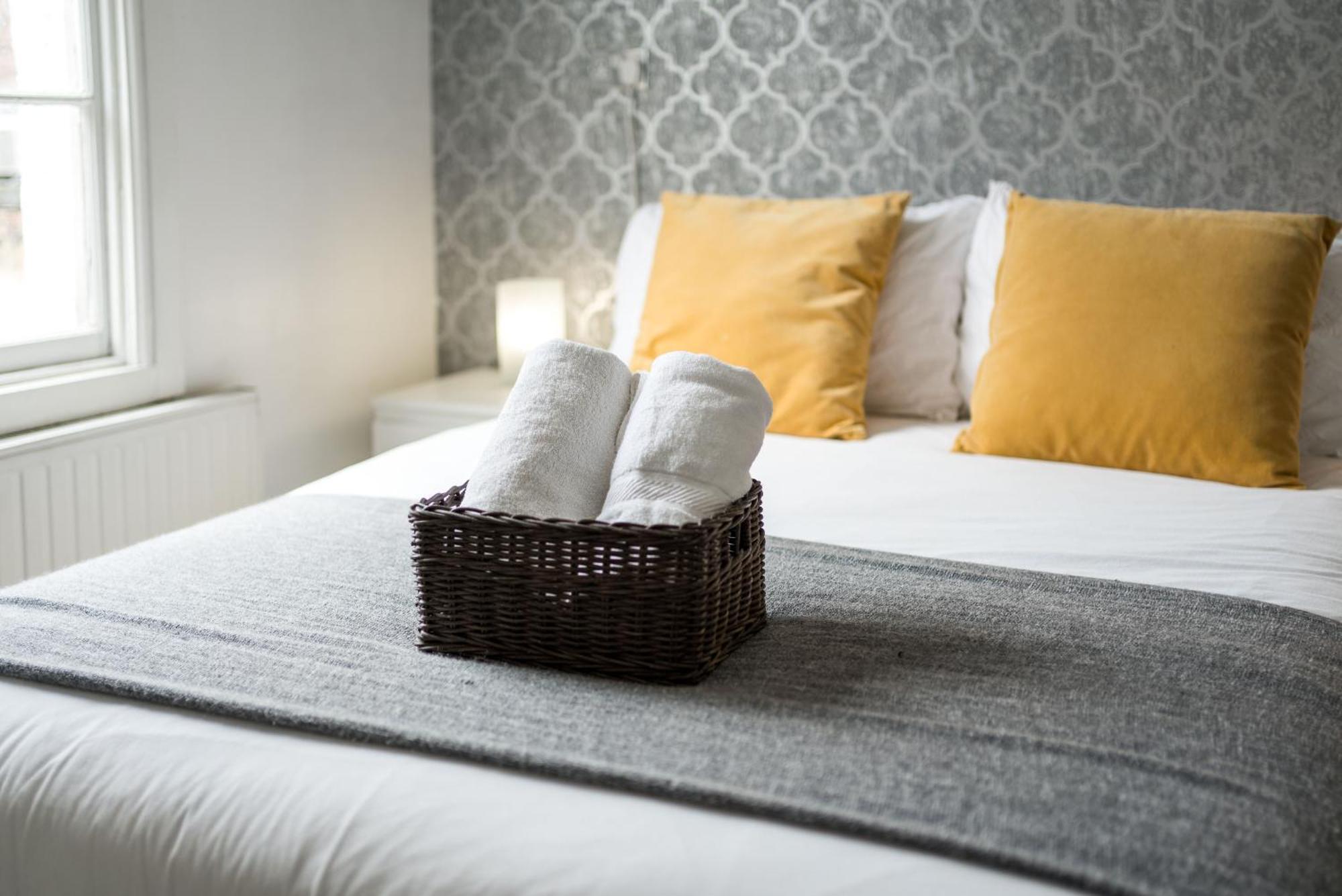 Private Double Room Shared Bathroom Near City Centre Londyn Zewnętrze zdjęcie